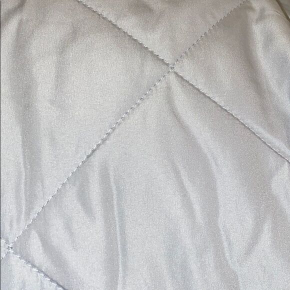 NY&Co Front Zip Puffer Vest - Picture 7 of 7